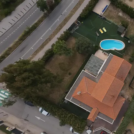 Villa Spacieuse Avec Piscine Privee Et Terrain De Petanque *